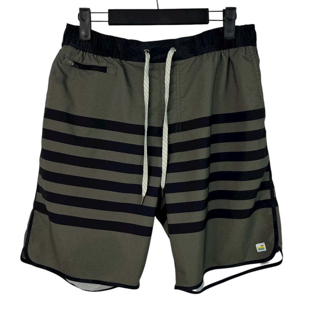 Vuori Mens Banks Shorts